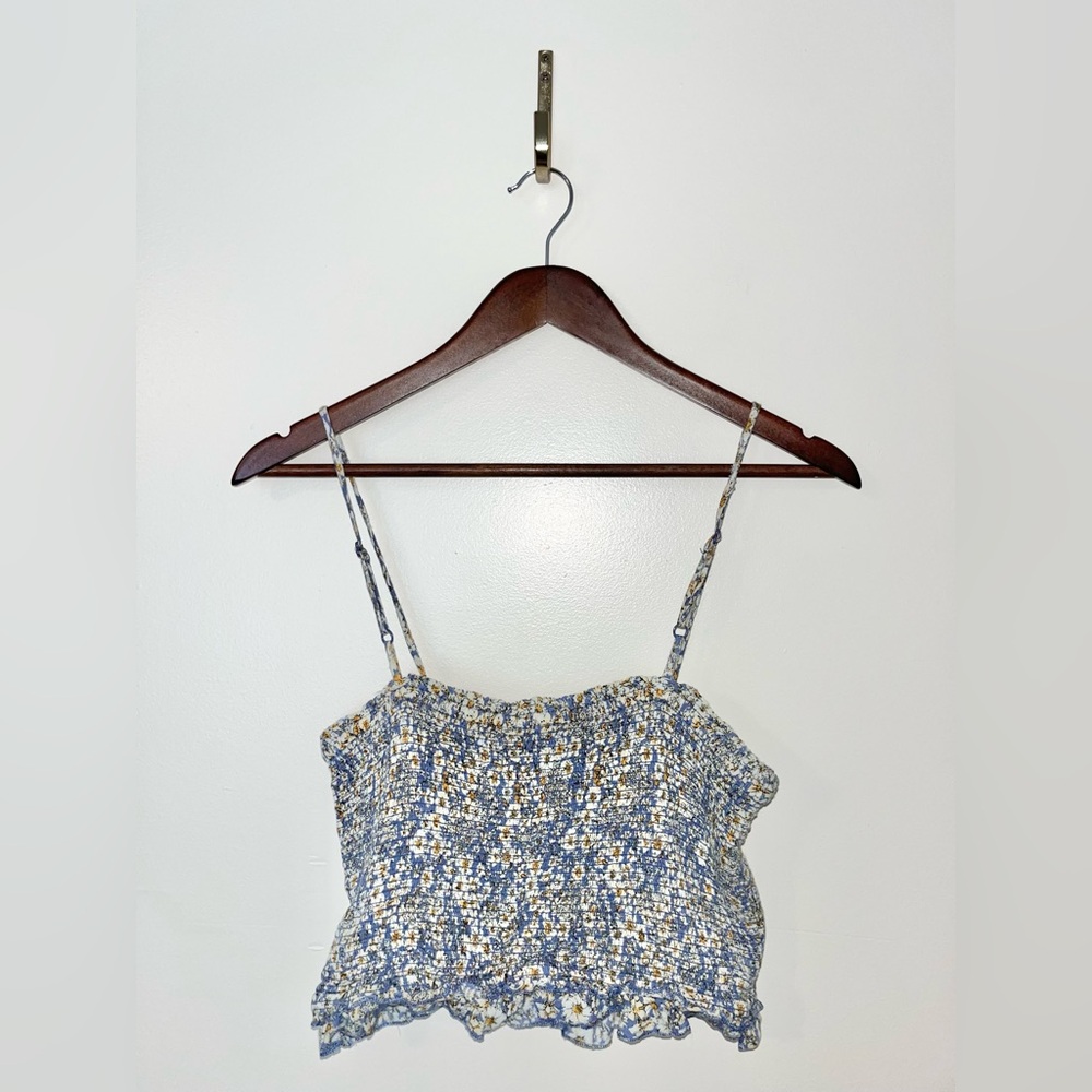 PATRONS OF PEACE Cropped Floral Smocked Ruffle Tank Top | Large - Picture 6 of 10